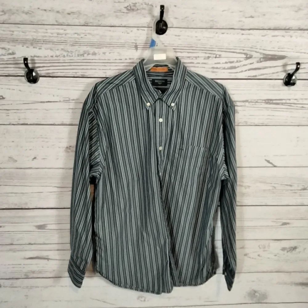 "Dockers" men's dress shirt